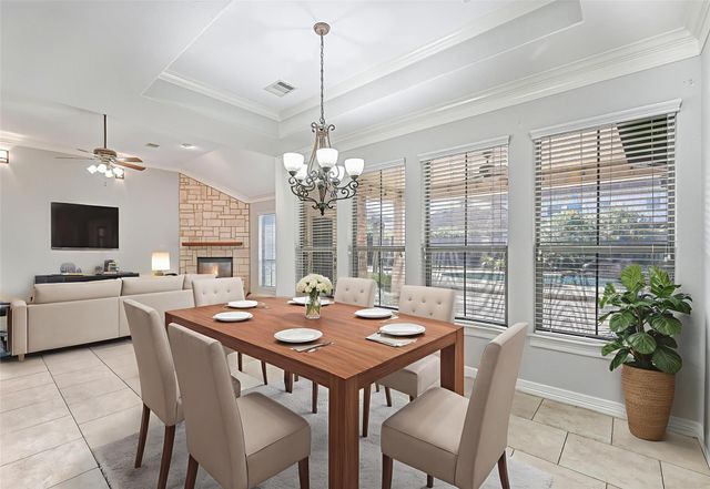 612 Northfield Drive, Friendswood, TX 77546