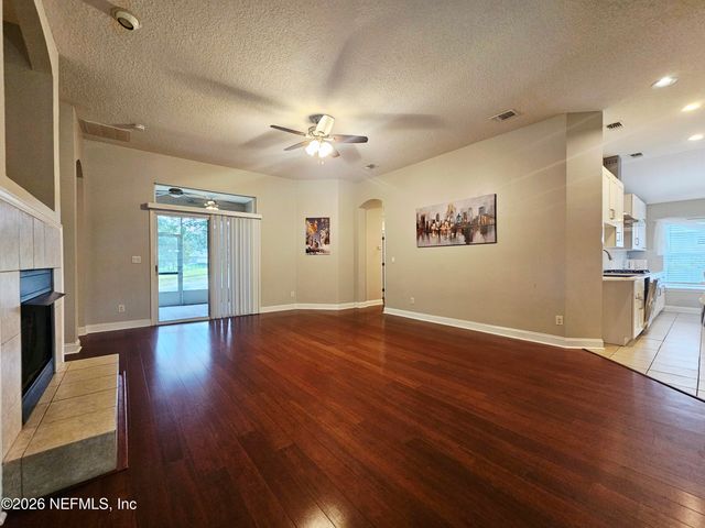 5891 GREEN POND Drive, Jacksonville, FL 32258