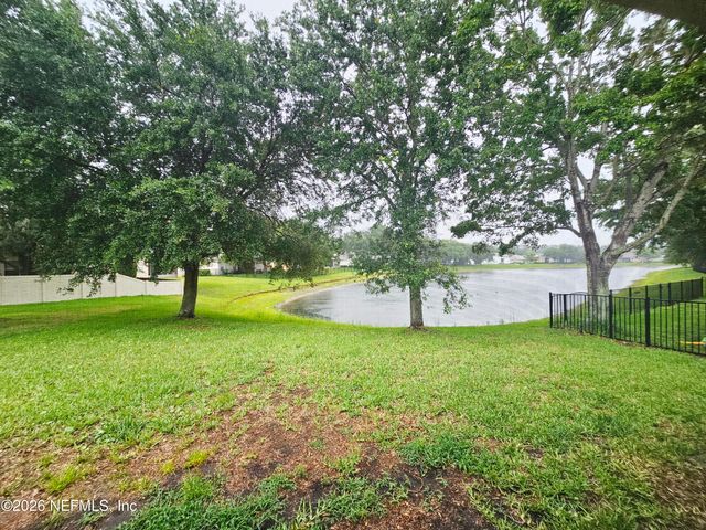 5891 GREEN POND Drive, Jacksonville, FL 32258