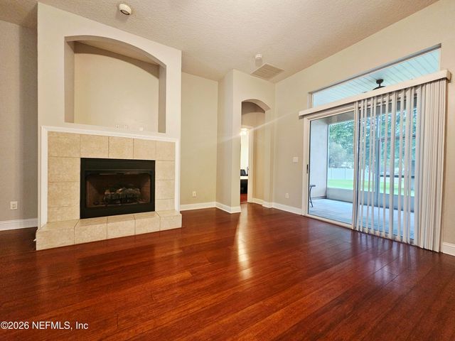 5891 GREEN POND Drive, Jacksonville, FL 32258