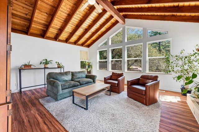 18849 Sargent Sky Way, Grass Valley, CA 95949