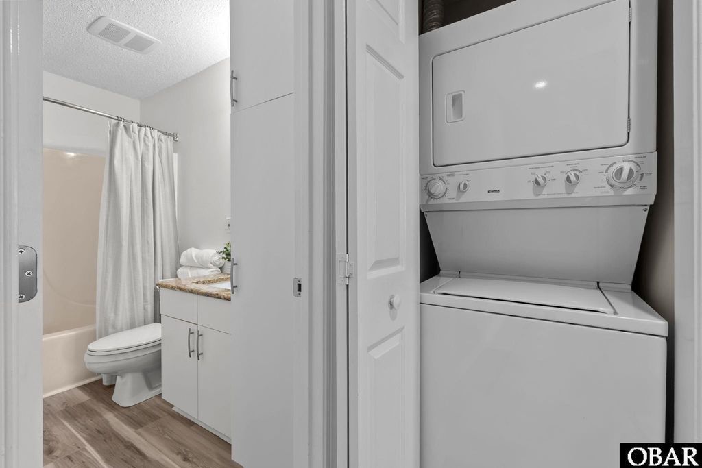 Image 24 of property listing at 632 Pirates Way # 632B, Manteo, NC 27954