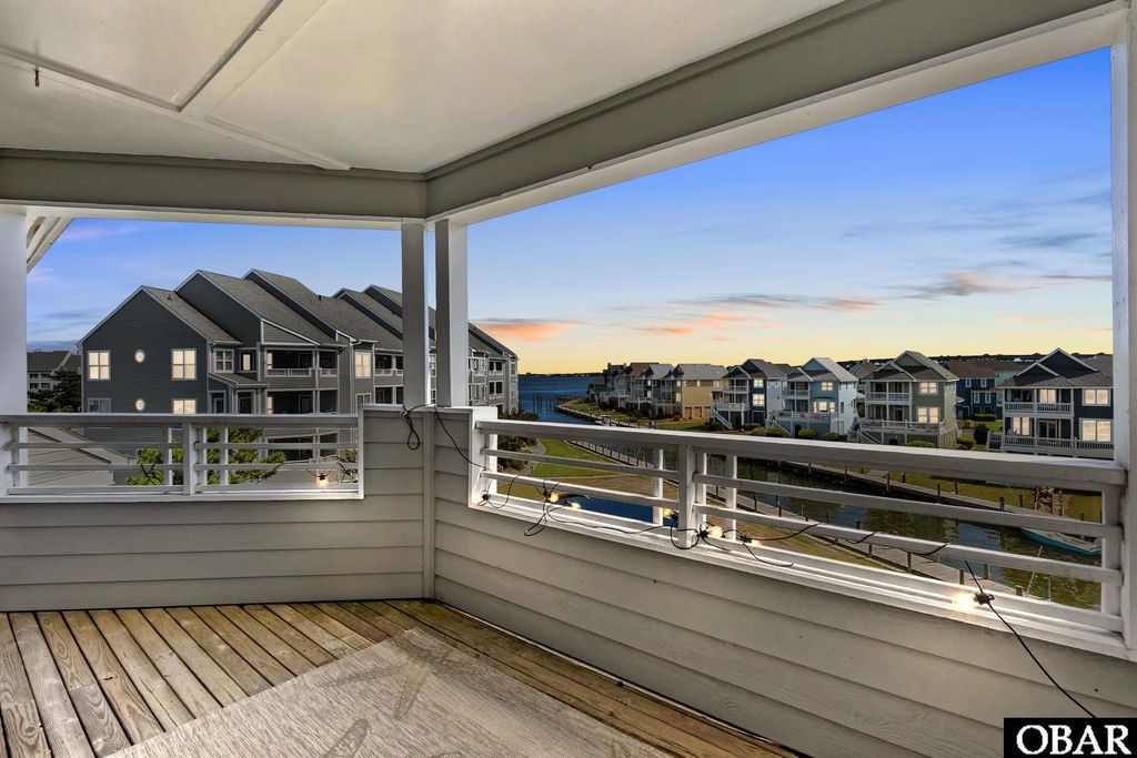 Image 5 of property listing at 632 Pirates Way # 632B, Manteo, NC 27954