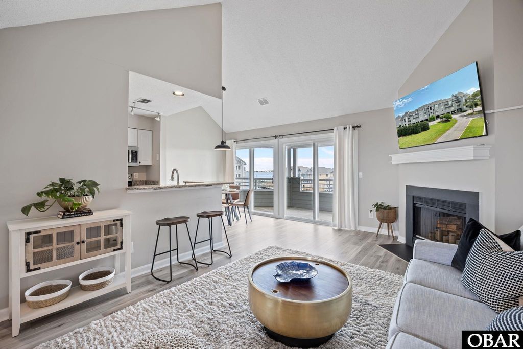 Image 9 of property listing at 632 Pirates Way # 632B, Manteo, NC 27954