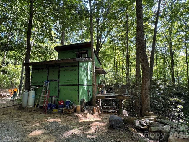 107 Copperhead Cove, Fairview, NC 28730