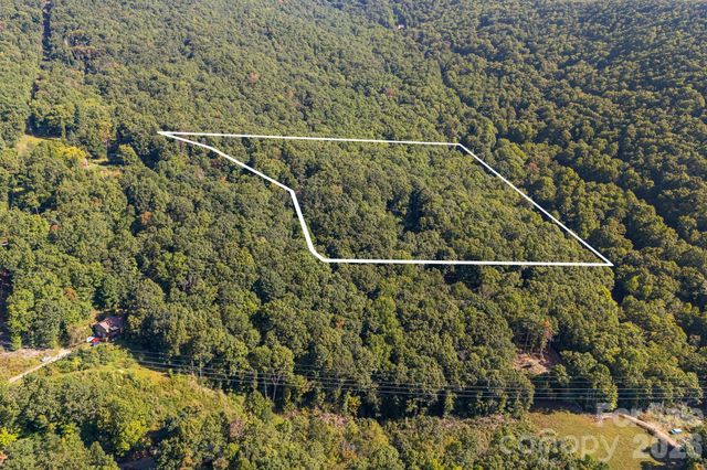 107 Copperhead Cove, Fairview, NC 28730
