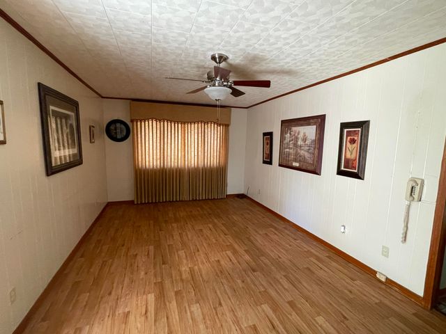 1609 Pineview, Columbia, MS 39429