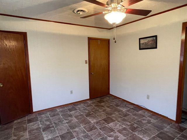 1609 Pineview, Columbia, MS 39429