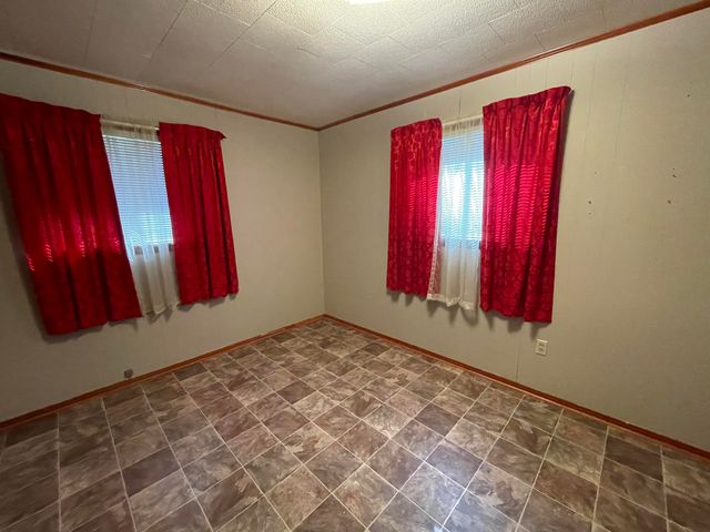 1609 Pineview, Columbia, MS 39429