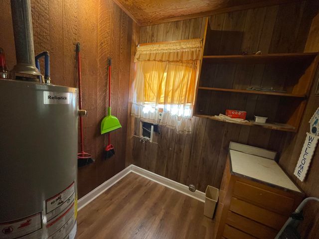 1609 Pineview, Columbia, MS 39429