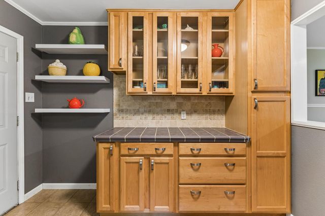 6902 Notre Dame DR, Austin, TX 78723