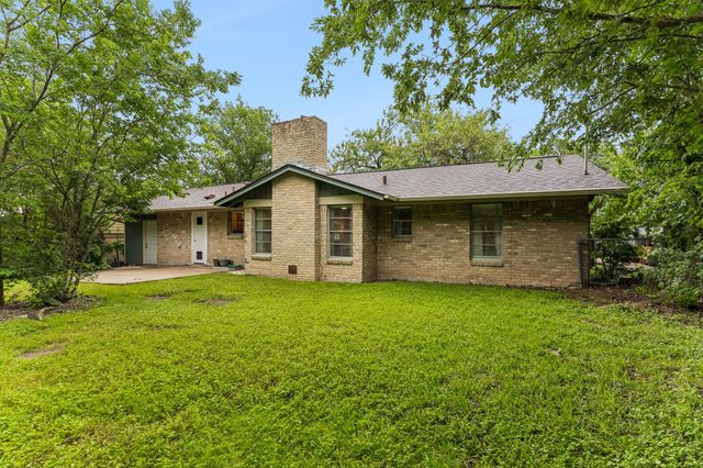 6902 Notre Dame DR, Austin, TX 78723