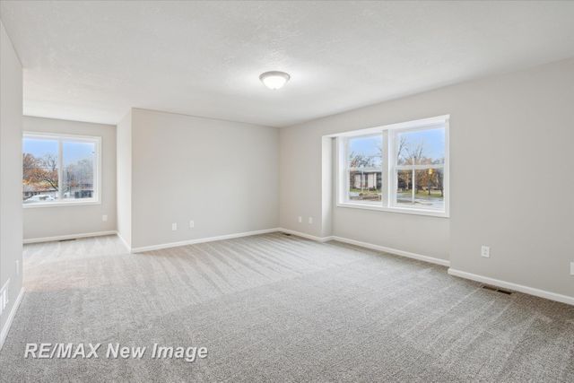 60 Golfview Drive, Saginaw Twp, MI 48638