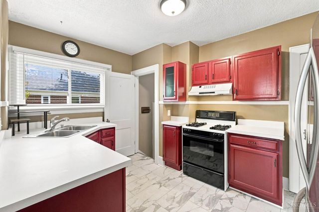 3805 Lansdowne Avenue, Deer Park, OH 45236