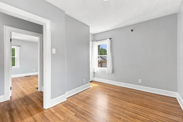 3805 Lansdowne Avenue, Deer Park, OH 45236