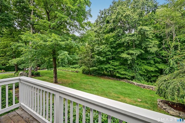 8 Indian Rock Place, Wilton, CT 06897