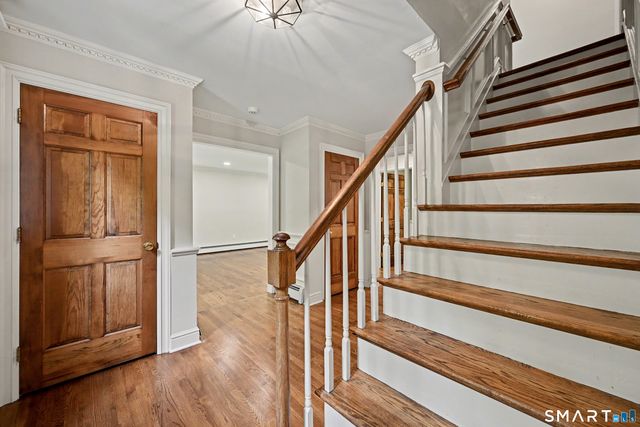 8 Indian Rock Place, Wilton, CT 06897