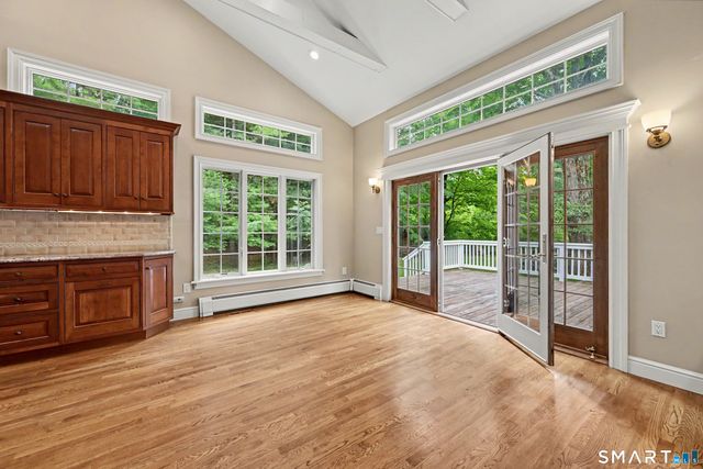 8 Indian Rock Place, Wilton, CT 06897