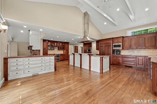 8 Indian Rock Place, Wilton, CT 06897