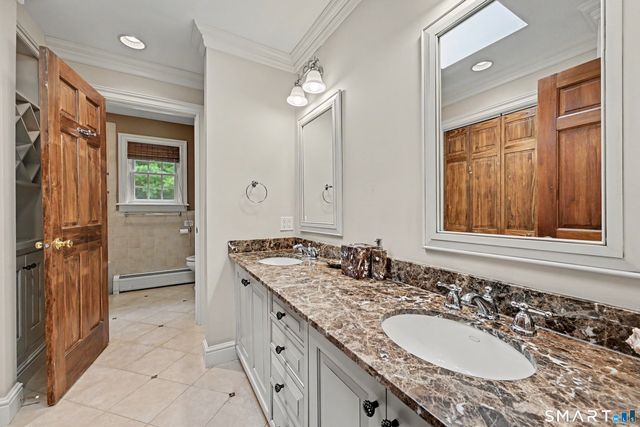 8 Indian Rock Place, Wilton, CT 06897