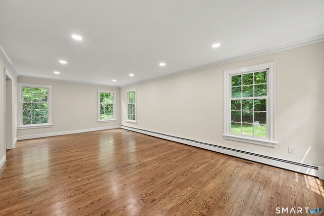 8 Indian Rock Place, Wilton, CT 06897