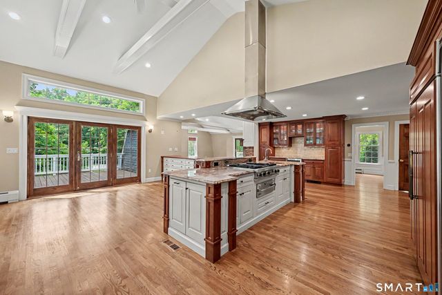 8 Indian Rock Place, Wilton, CT 06897