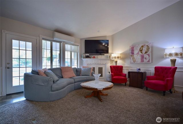 14913 Champion Estates Drive SE, Yelm, WA 98597