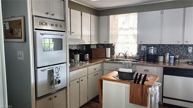 524 Timber LN S, North Fort Myers, FL 33917