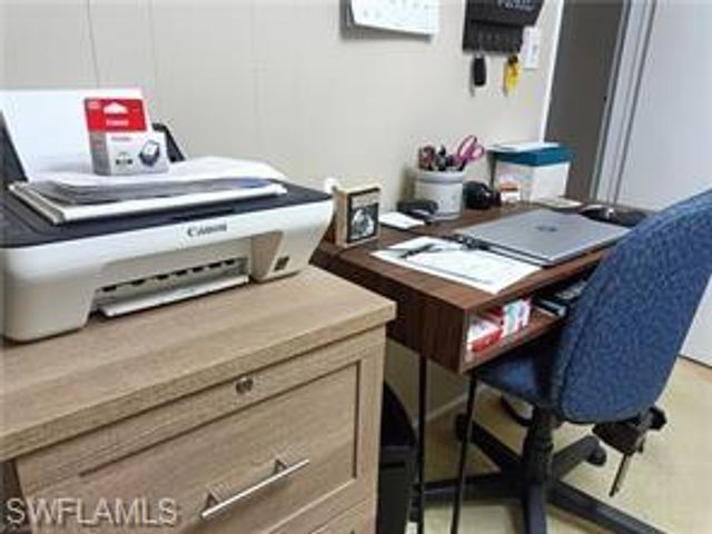 524 Timber LN S, North Fort Myers, FL 33917