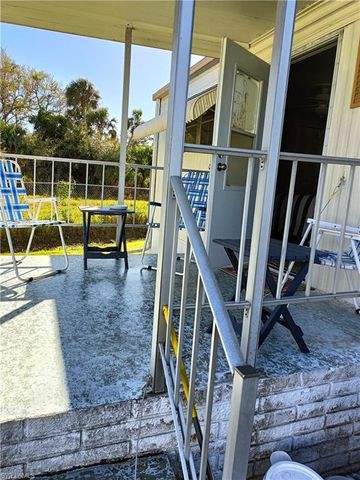 524 Timber LN S, North Fort Myers, FL 33917