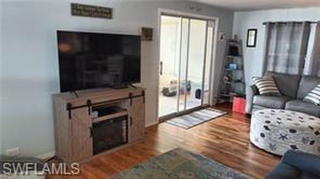 524 Timber LN S, North Fort Myers, FL 33917