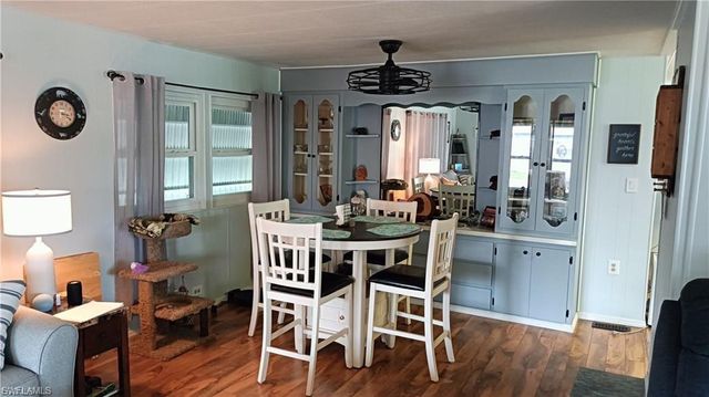 524 Timber LN S, North Fort Myers, FL 33917