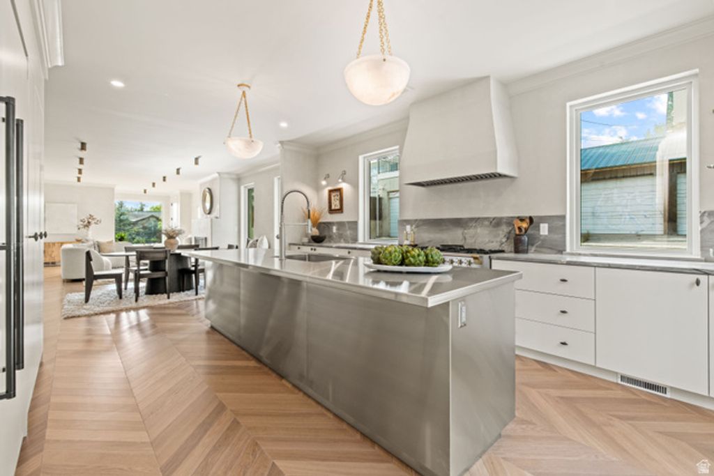 Image 34 of property listing at 520 N H ST, Salt Lake City, UT 84103