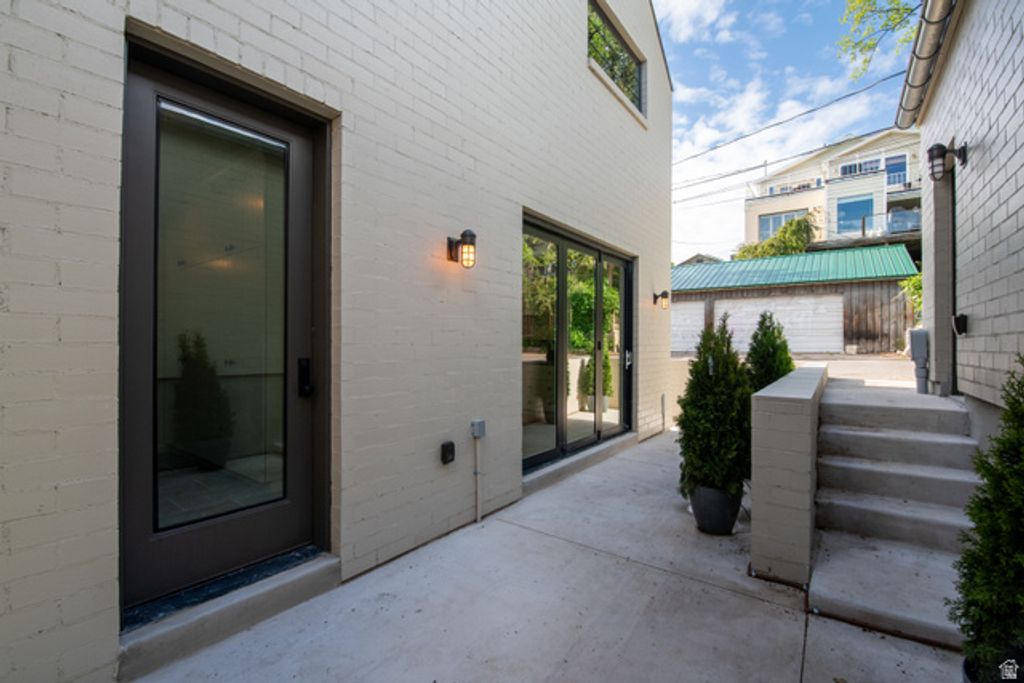 Image 85 of property listing at 520 N H ST, Salt Lake City, UT 84103