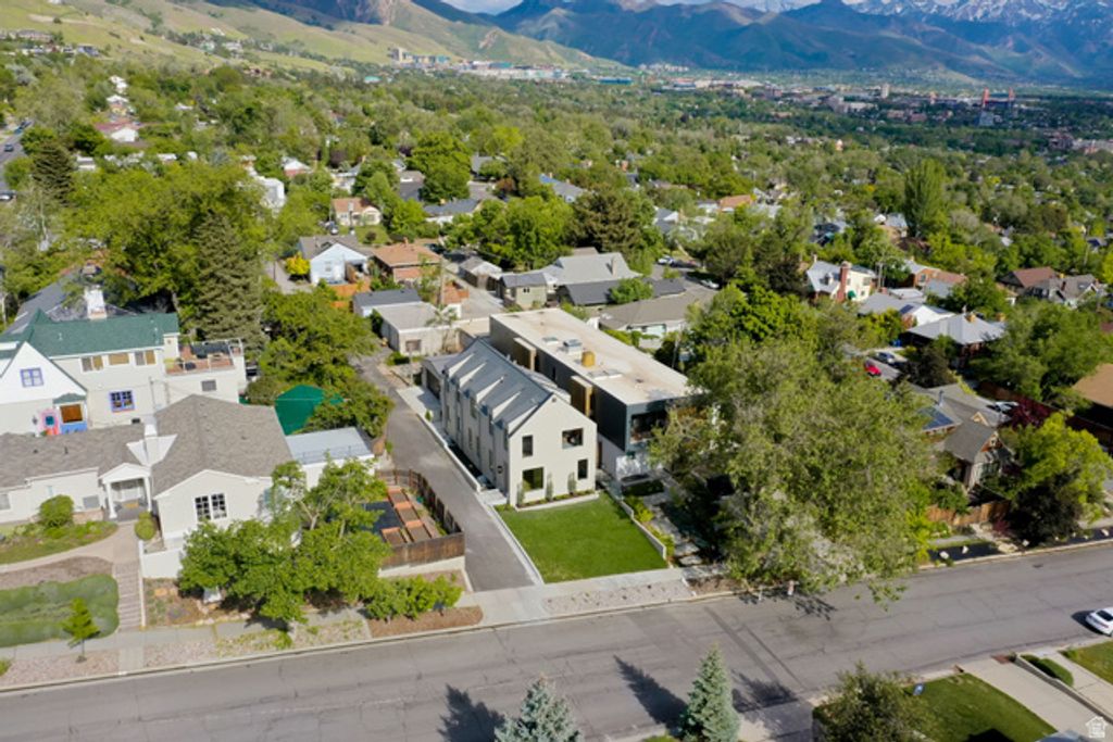 Image 94 of property listing at 520 N H ST, Salt Lake City, UT 84103