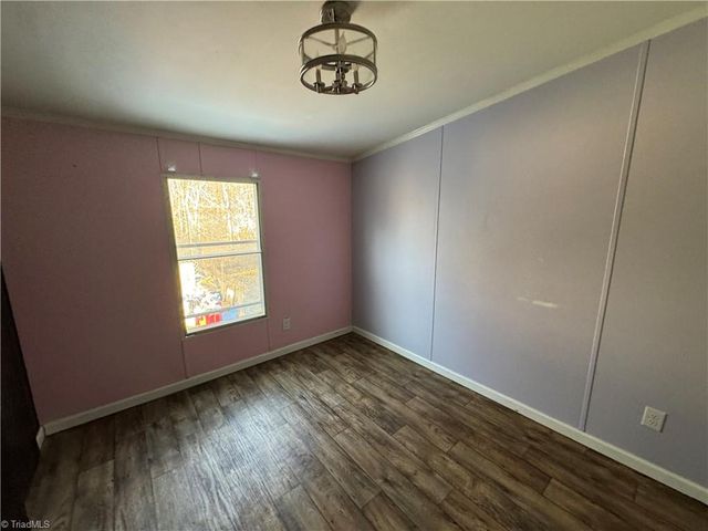 4886 Oak Branch Lane, Walkertown, NC 27051