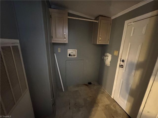 4886 Oak Branch Lane, Walkertown, NC 27051