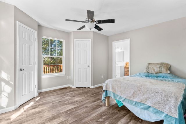 704 Iowa Colony Road, Hollister, MO 65672