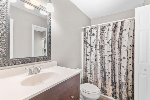 704 Iowa Colony Road, Hollister, MO 65672