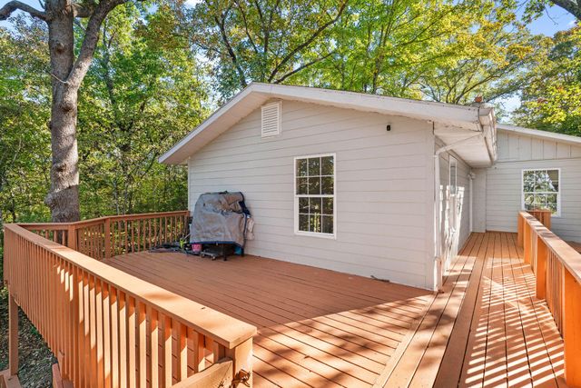 704 Iowa Colony Road, Hollister, MO 65672