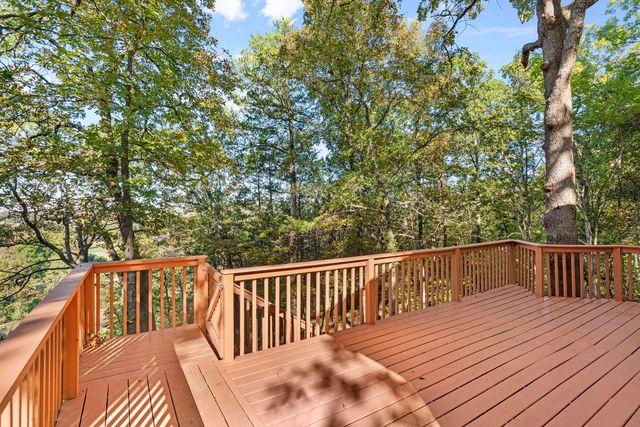 704 Iowa Colony Road, Hollister, MO 65672