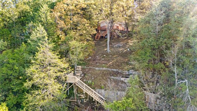 704 Iowa Colony Road, Hollister, MO 65672