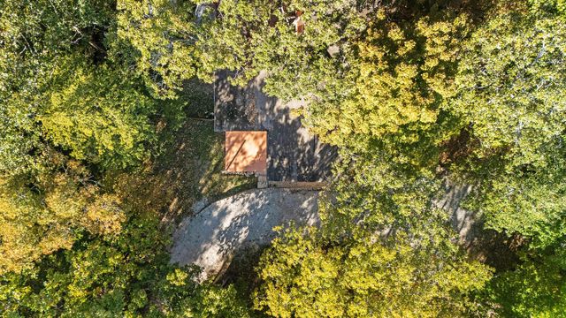 704 Iowa Colony Road, Hollister, MO 65672