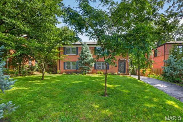 7225 Clayton Road, St Louis, MO 63117