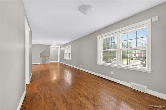 7225 Clayton Road, St Louis, MO 63117