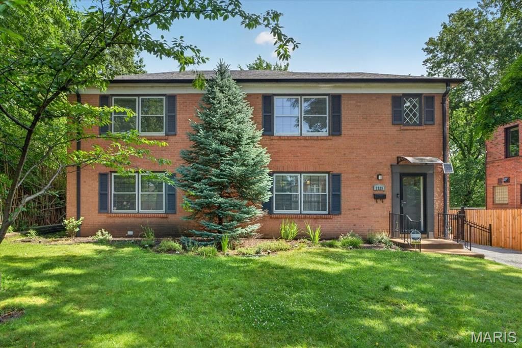7225 Clayton Road, St Louis, MO 63117