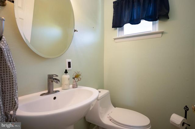 2148 ELDER DR, Wilmington, DE 19808