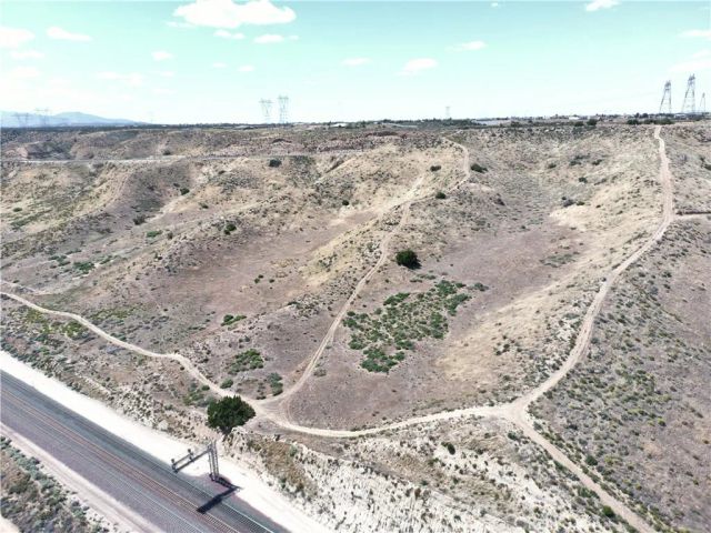21 Summit Valley, Hesperia, CA 92345