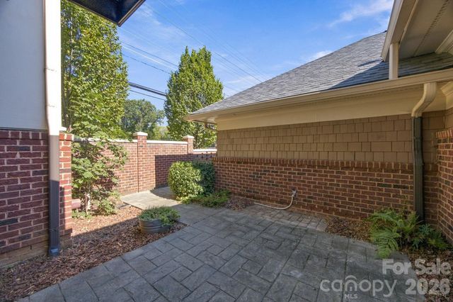 3504 Winslow Green Drive, Charlotte, NC 28210