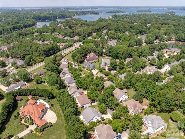20307 Southshore Drive, Cornelius, NC 28031